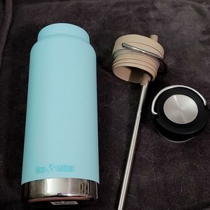 32 oz  Insulated Klean Kanteen with 2 lids.